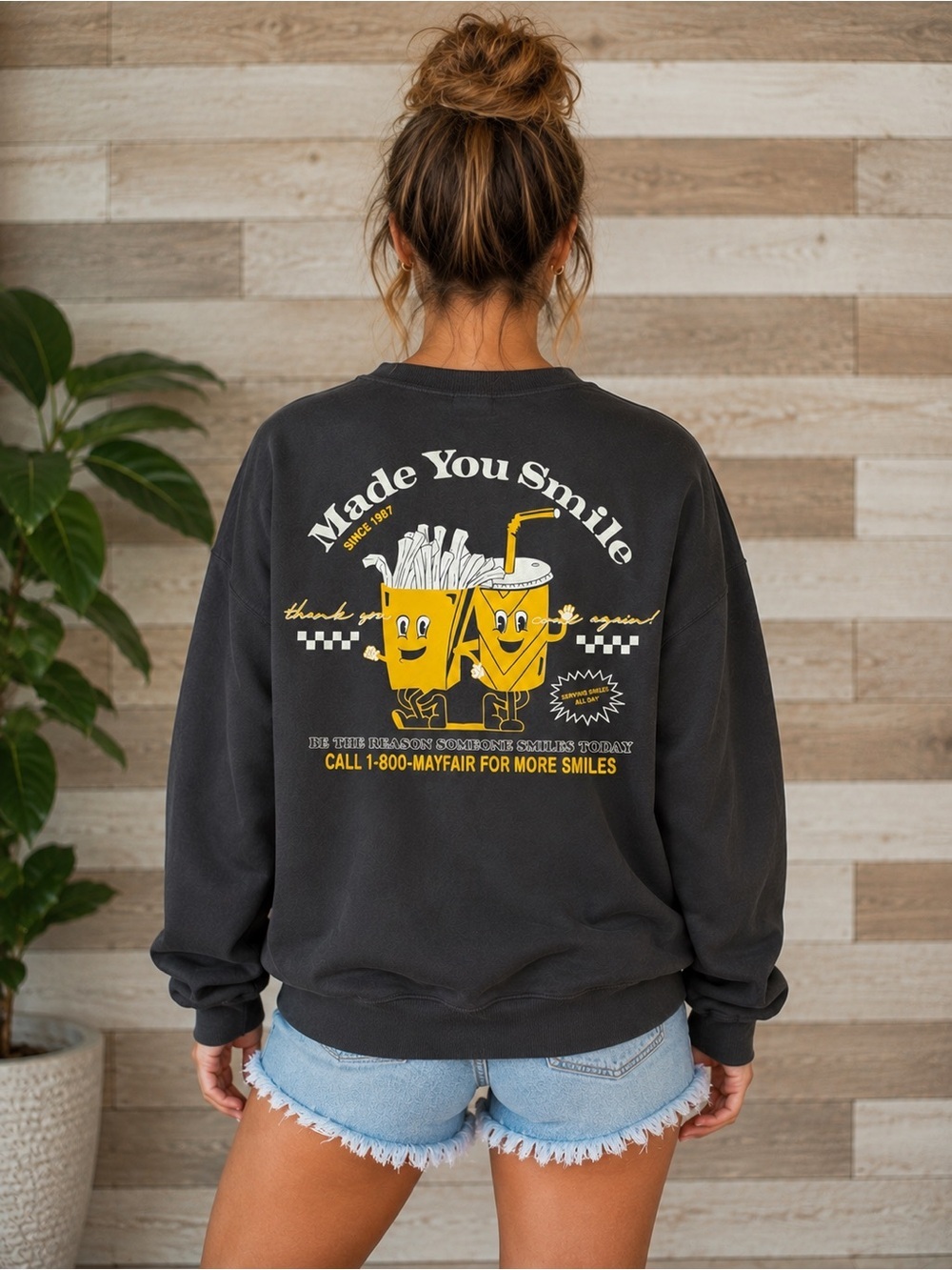 Mayfair Made You Smile Crewneck Sweatshirt M/L Charcoal Graphic